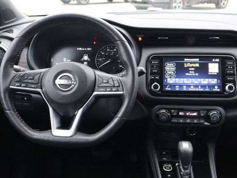 Used 2023 Nissan Kicks SR w/ SR Premium Package image 13