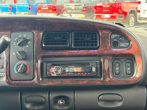 Used 2001 Dodge Ram 3500 Truck 2WD Quad Cab image 23