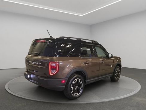 Used 2022 Ford Bronco Sport Outer Banks w/ Tech Package AWD/4WD image 5
