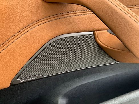 Used 2021 BMW 530i xDrive w/ Premium Package image 21