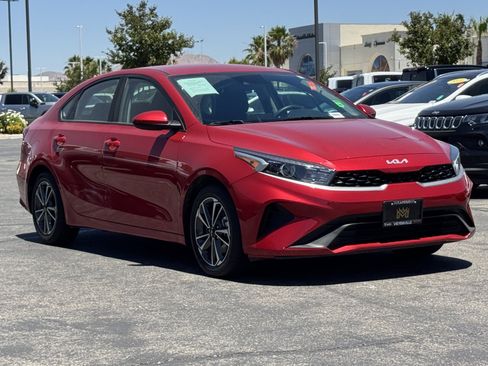 Used 2024 Kia Forte LXS FWD image 1