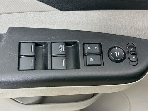 Used 2014 Honda CR-V LX image 21