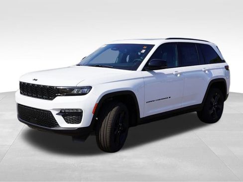 New 2025 Jeep Grand Cherokee Limited w/ Black Appearance Package image 7