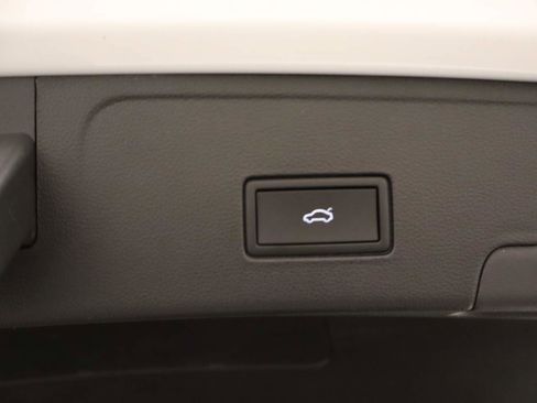 Used 2024 Volkswagen Atlas Cross Sport SEL Premium R-Line AWD/4WD image 19
