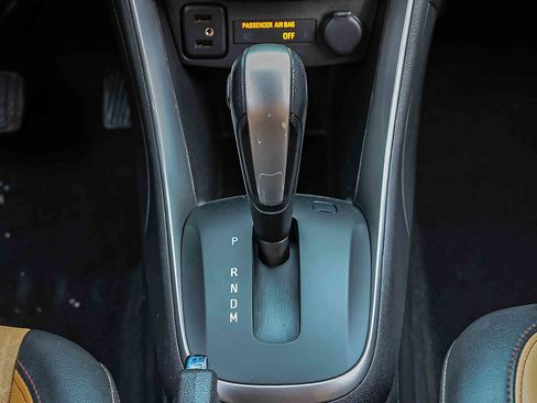 Used 2017 Chevrolet Trax LT w/ LT Convenience Package image 13