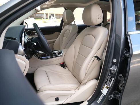 Used 2018 Mercedes-Benz GLC 300 image 19