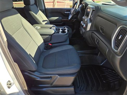 Used 2022 GMC Sierra 3500 SLE w/ SLE Value Package image 20