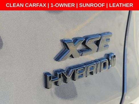 Used 2023 Toyota RAV4 XSE AWD/4WD image 10