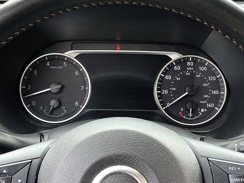 Certified 2023 Nissan Sentra SR FWD image 15