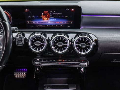 Used 2022 Mercedes-Benz A 220 4MATIC image 24