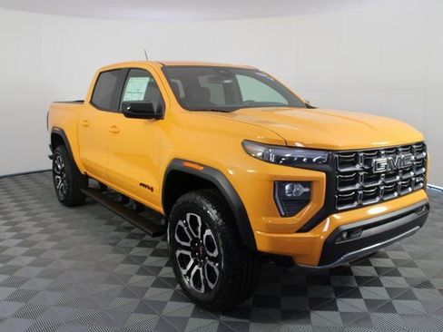 New 2026 GMC Canyon AT4 w/ AT4 Premium Package image 25