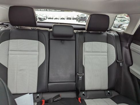 Used 2022 Land Rover Range Rover Evoque R-Dynamic S image 37