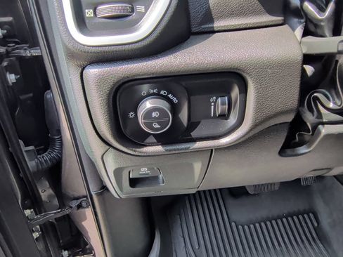 Used 2022 RAM 1500 Lone Star AWD/4WD image 15