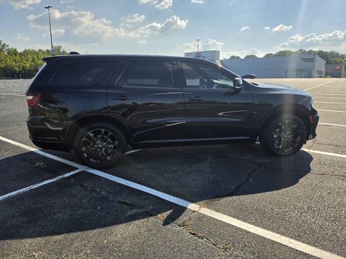 Used 2021 Dodge Durango R/T w/ Blacktop Package RWD image 18