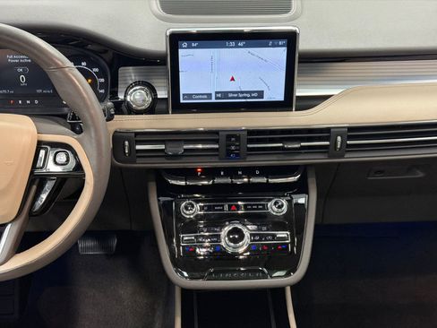 Used 2022 Lincoln Corsair AWD w/ Premium Package image 20