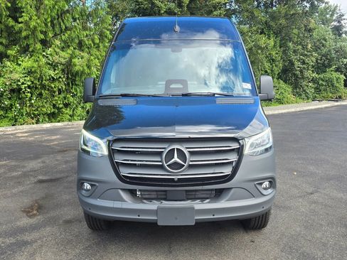 New 2026 Mercedes-Benz Sprinter 2500 image 9