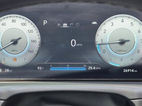 Used 2023 Hyundai Tucson Limited FWD image 11