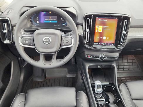 Certified 2023 Volvo XC40 B5 Plus w/ Driver Assist Package image 11