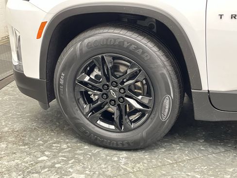 Certified 2023 Chevrolet Traverse LT w/ Midnight/Sport Edition image 35