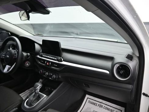 Used 2021 Kia Forte LXS image 8