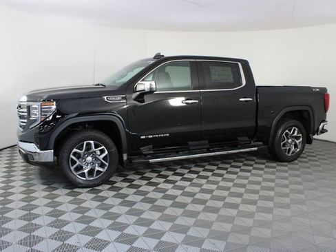New 2026 GMC Sierra 1500 SLT AWD/4WD image 2