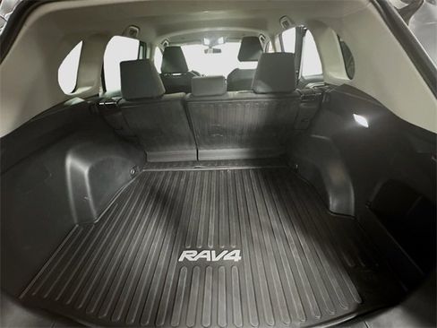 Used 2024 Toyota RAV4 LE image 27