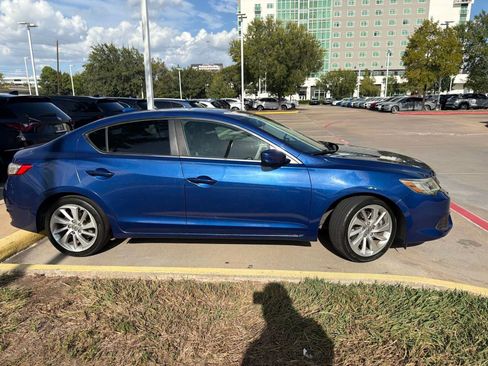 Used 2017 Acura ILX FWD image 4