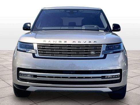 Used 2023 Land Rover Range Rover SE AWD/4WD image 3