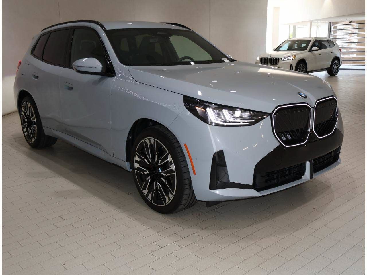 Certified 2025 BMW X3 xDrive30i w/ M Sport Package AWD/4WD image 8