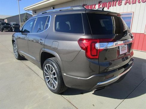 Used 2020 GMC Acadia Denali w/ Technology Package image 9
