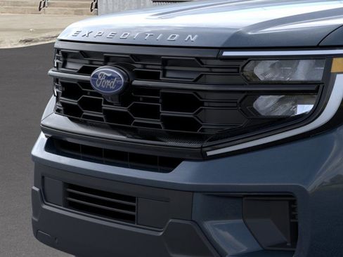New 2025 Ford Expedition Max Active image 17