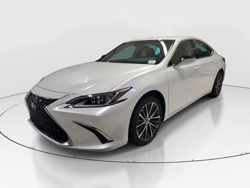 New 2025 Lexus ES 350 w/ Premium Package image 4