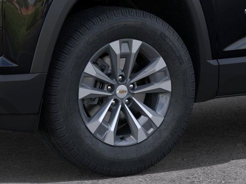 New 2026 Chevrolet Equinox LT w/ Convenience Package II AWD/4WD image 9