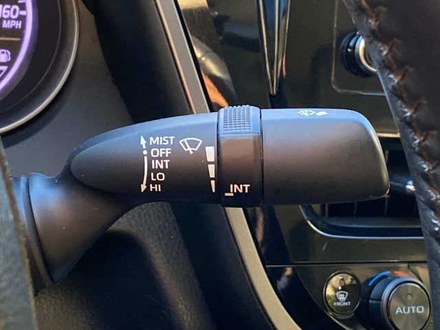 Used 2022 Toyota Camry SE FWD image 22