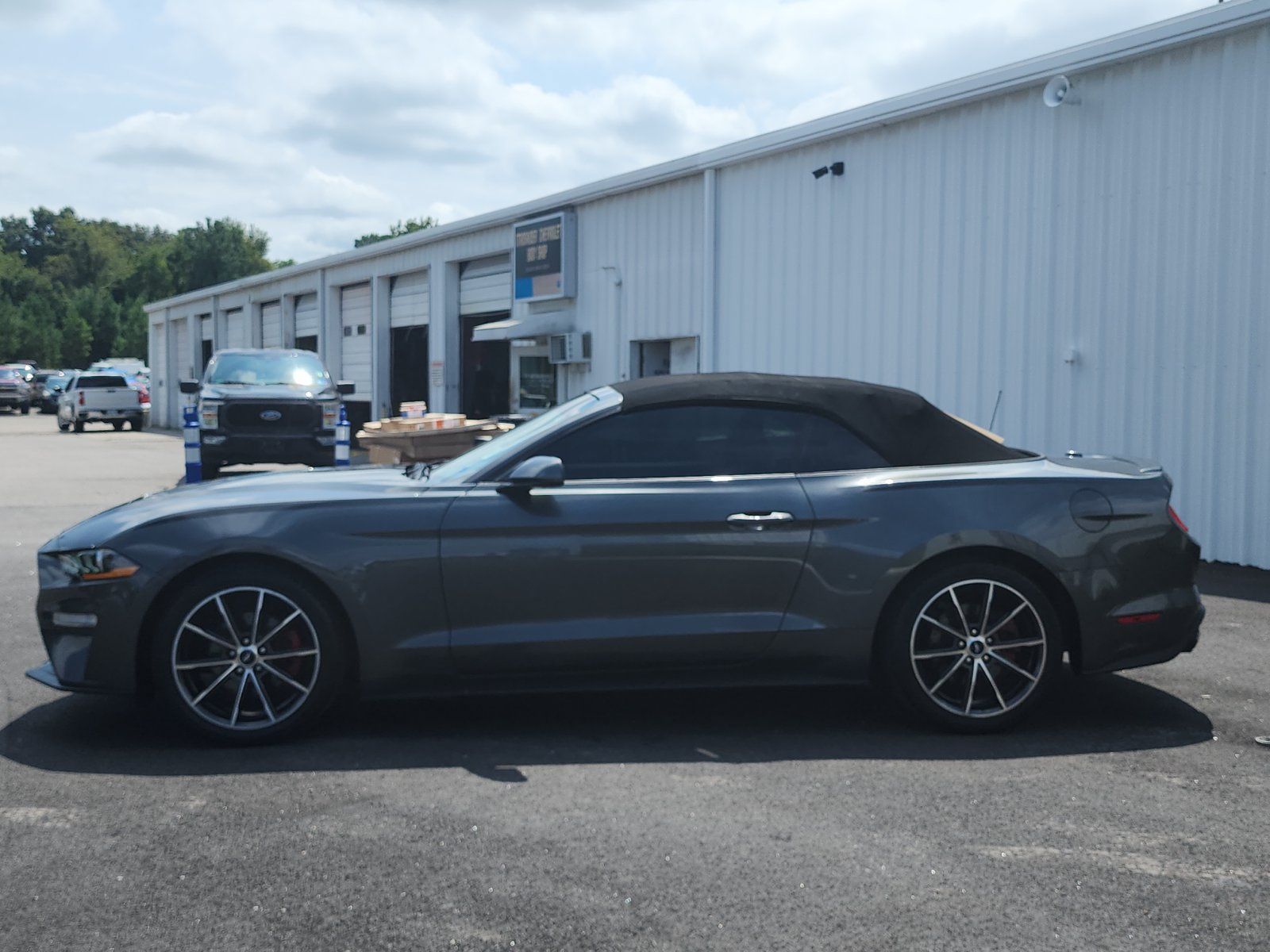Used 2019 Ford Mustang Premium w/ Equipment Group 201A RWD image 2