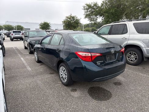 Used 2017 Toyota Corolla LE FWD image 2