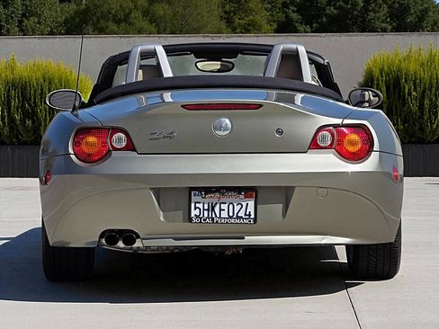 Used 2004 BMW Z4 3.0i image 5
