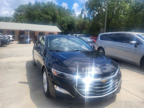 Used 2020 Chevrolet Malibu LT FWD image 4