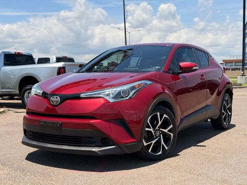 Used 2018 Toyota C-HR XLE FWD image 13