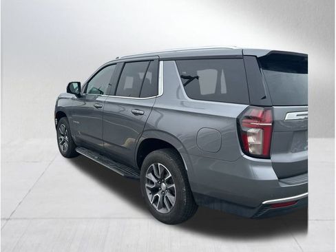 Used 2021 Chevrolet Tahoe LT w/ LT Signature Package image 14