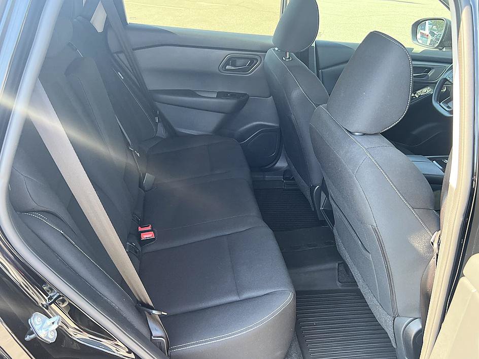 Certified 2025 Nissan Rogue S FWD image 16