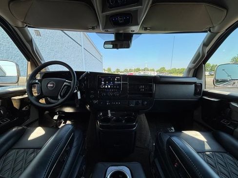 Used 2025 GMC Savana 2500 w/ Driver Convenience Package RWD image 23