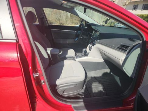 Used 2019 Hyundai Elantra SEL image 8