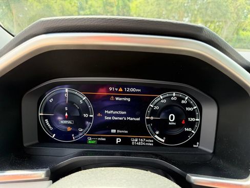 Used 2025 Mitsubishi Outlander SEL AWD/4WD image 18