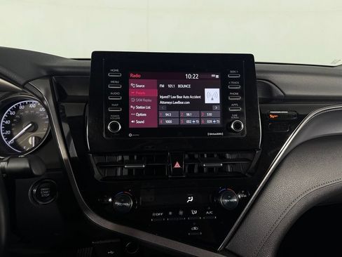 Used 2024 Toyota Camry SE w/ Convenience Package FWD image 20