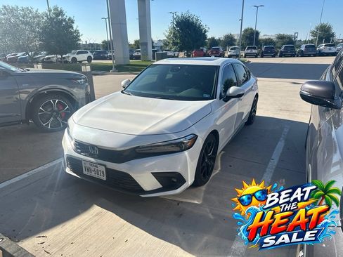 Used 2024 Honda Civic Sport Touring image 2