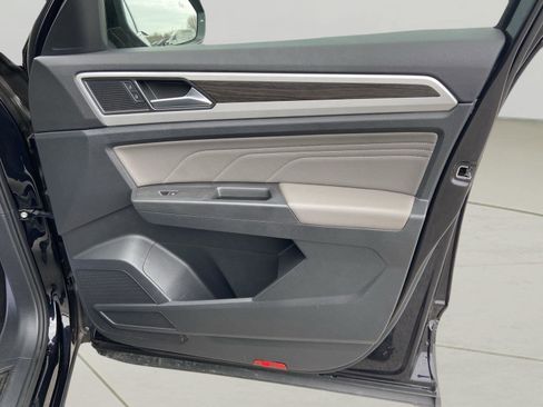 Used 2023 Volkswagen Atlas SE w/ Panoramic Sunroof Package image 20