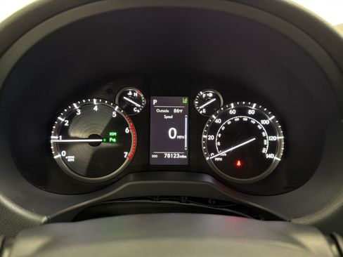 Certified 2022 Lexus GX 460 w/ Black Line Special Edition AWD/4WD image 23