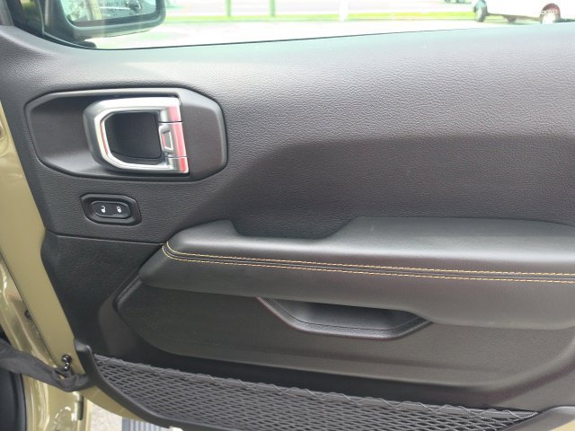 Used 2025 Jeep Gladiator Sport AWD/4WD image 26