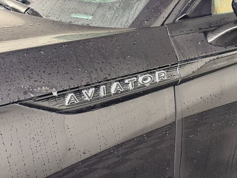 Certified 2025 Lincoln Aviator Black Label w/ Jet Appearance Package image 9